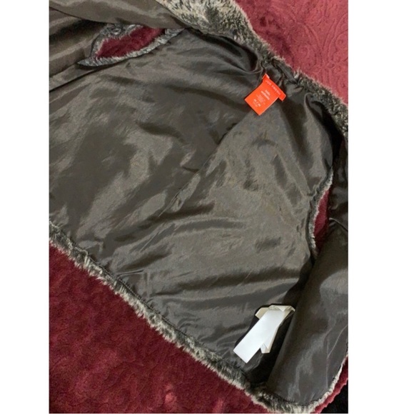 Joe Fresh Kids Faux Fur Vest - Picture 5 of 6